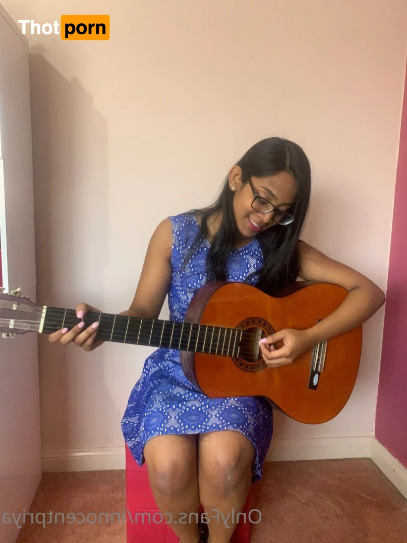 prettypriyaa 2855332