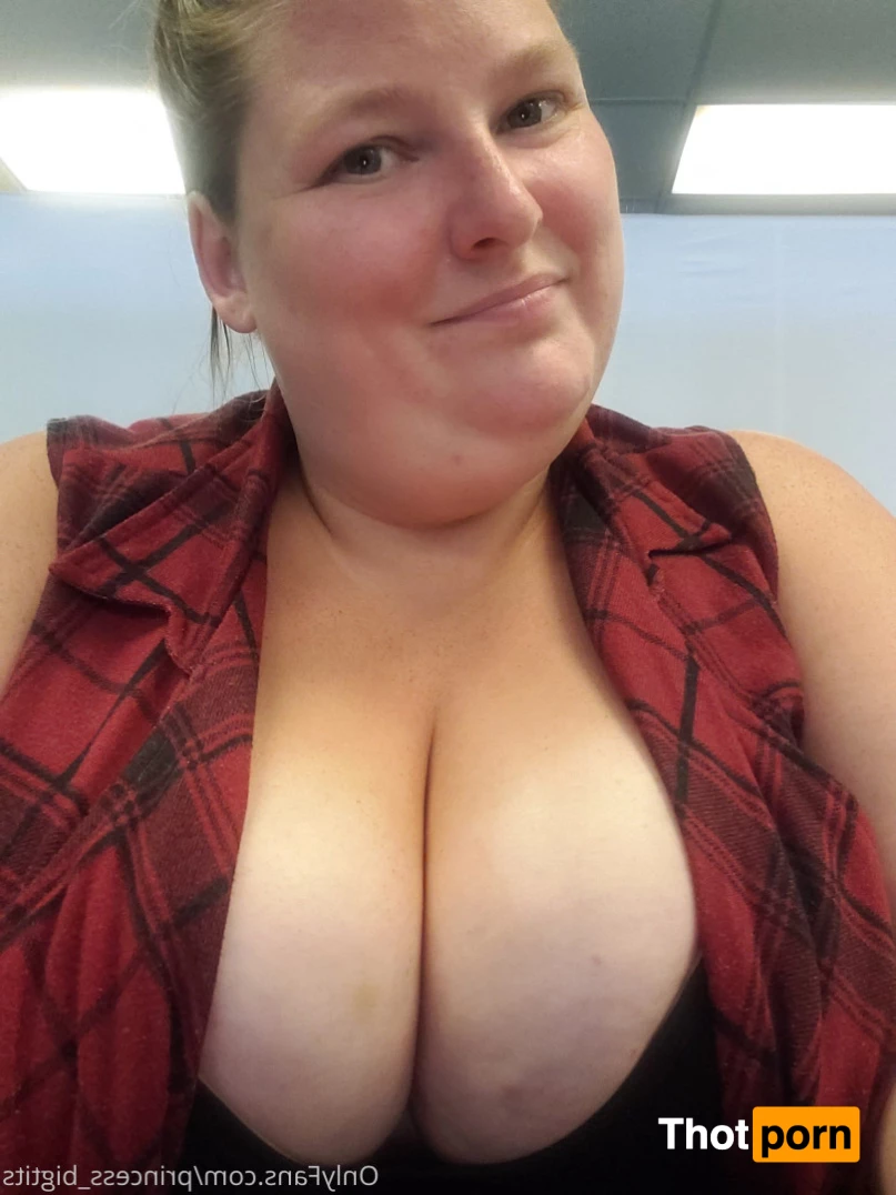 Princess Big Tits 👸 5759704