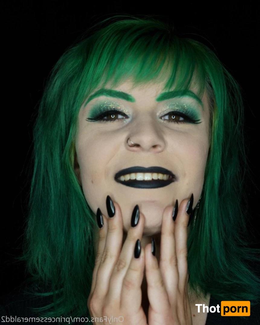 💚Princess Emerald FREE💚 2771647