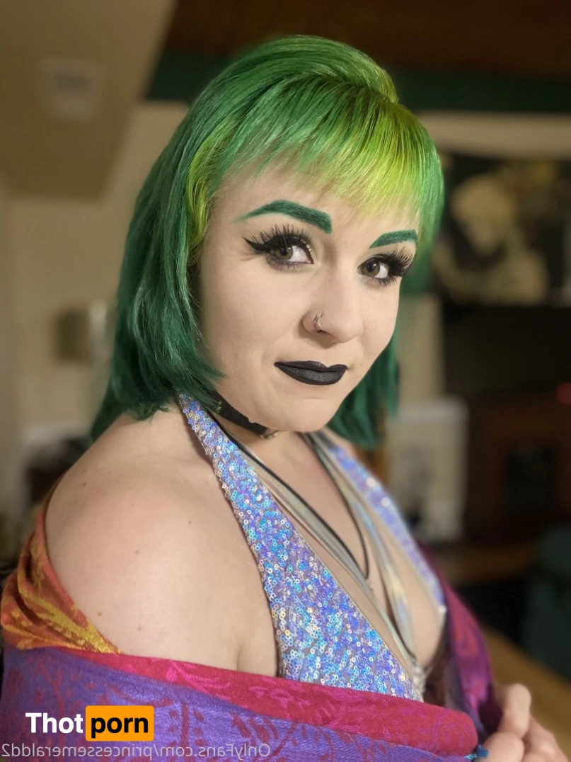 💚Princess Emerald FREE💚 2771667