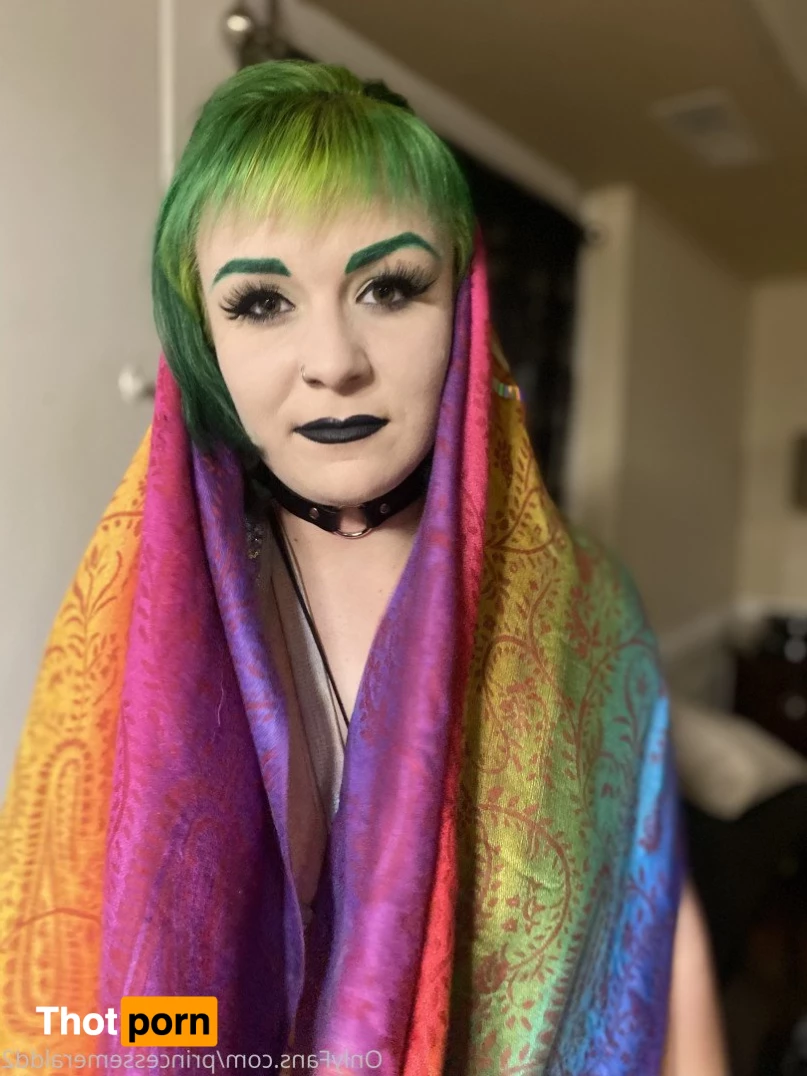 💚Princess Emerald FREE💚 2771709