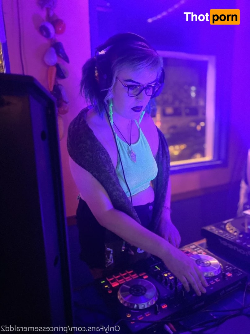 💚Princess Emerald FREE💚 2771728