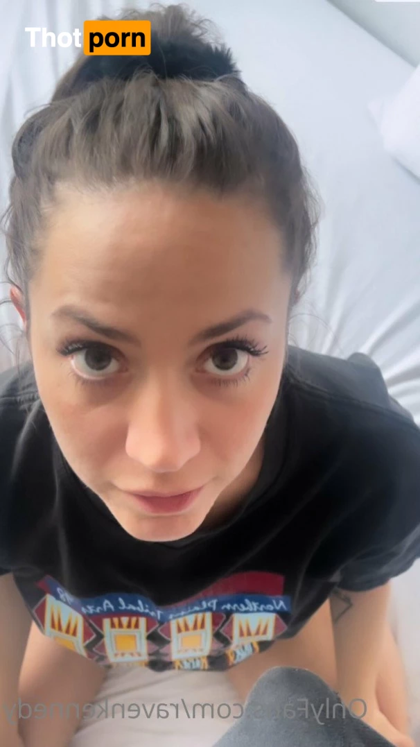 Raven Kennedy 2877043