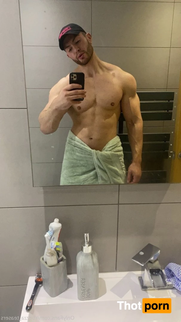 Reece Hunk FREE 2836028