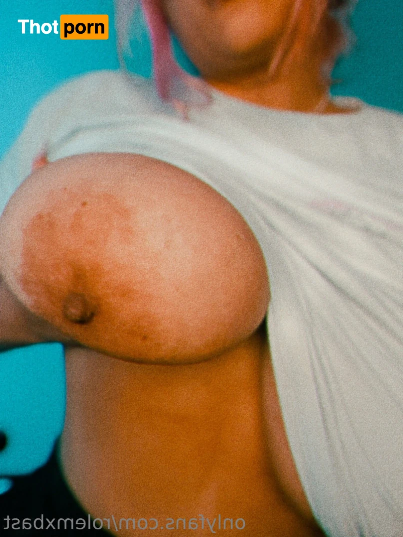 バステト 12930431