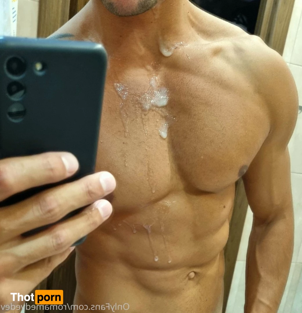 Roma Medvedev 2817913