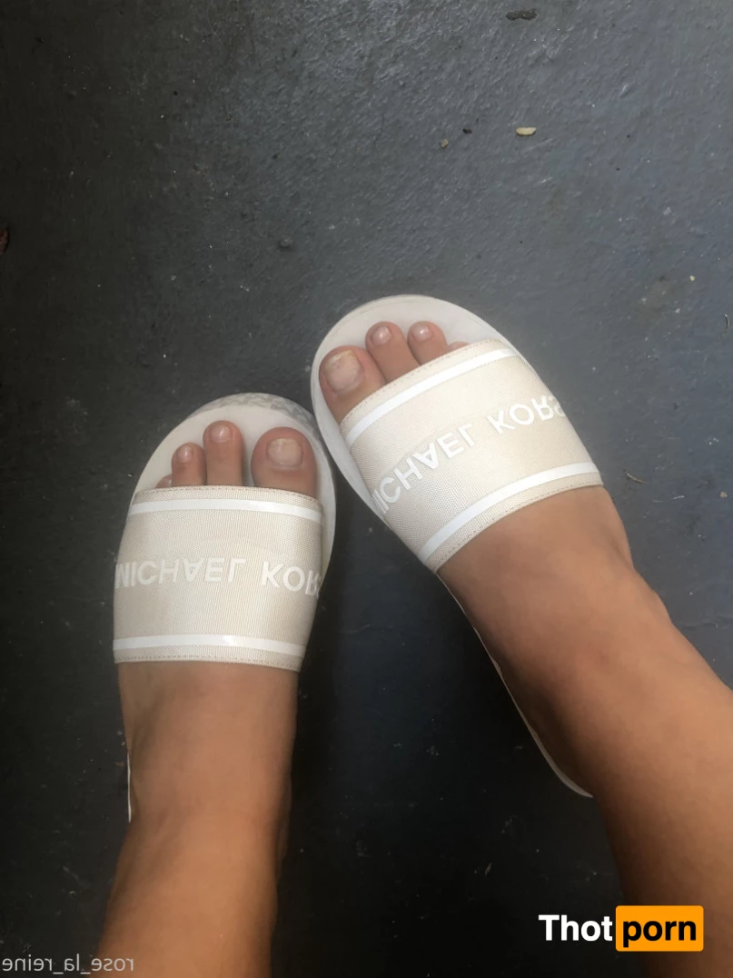 💝 𝓡𝓸𝓼𝓮 • big body hottie 🔥 5805932