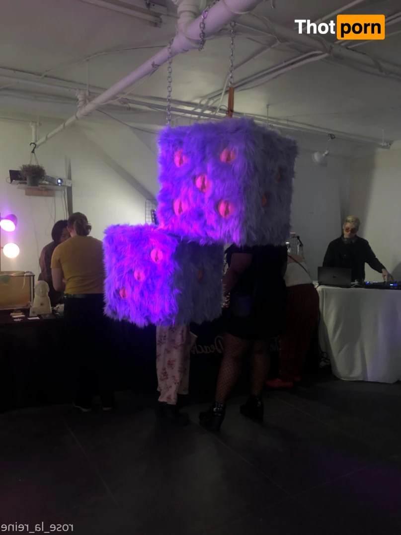 💝 𝓡𝓸𝓼𝓮 • big body hottie 🔥 5806308