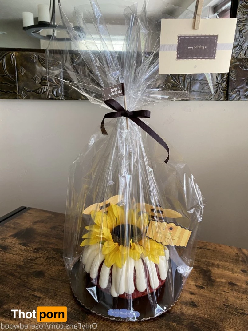 Rose Redwood 2874058