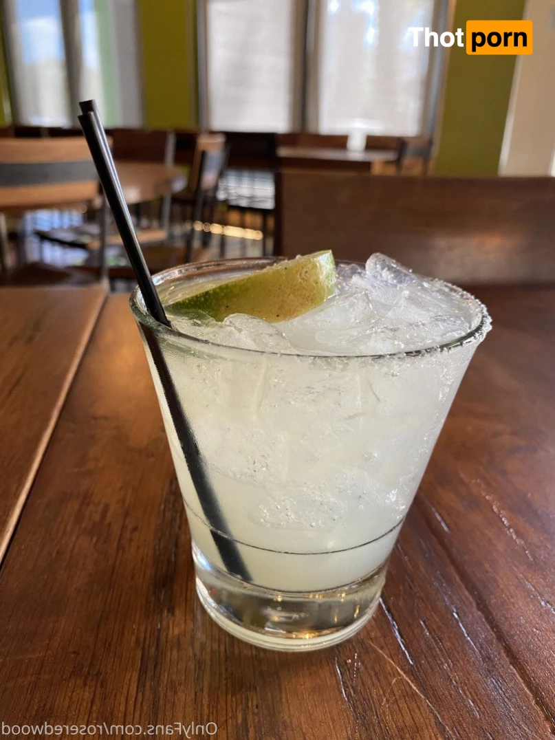 Rose Redwood 2874066