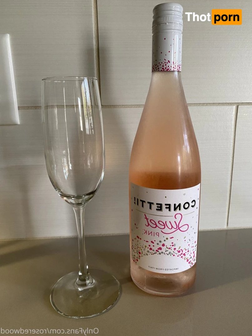 Rose Redwood 2874075