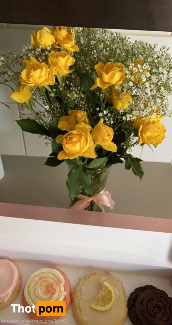 Rose Redwood 2874192