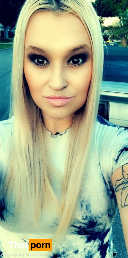 𝓡𝓸𝔀𝓭𝔂 𝓡𝓾𝓼𝓼𝓲𝓪𝓷 2739195