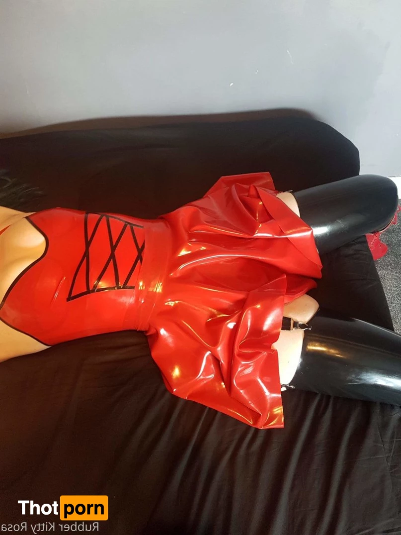 rubber_kitty_rosa 2834179