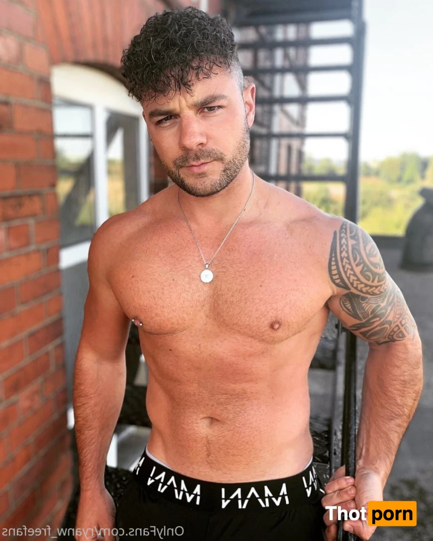 That BI guy  (FREE) 6183499