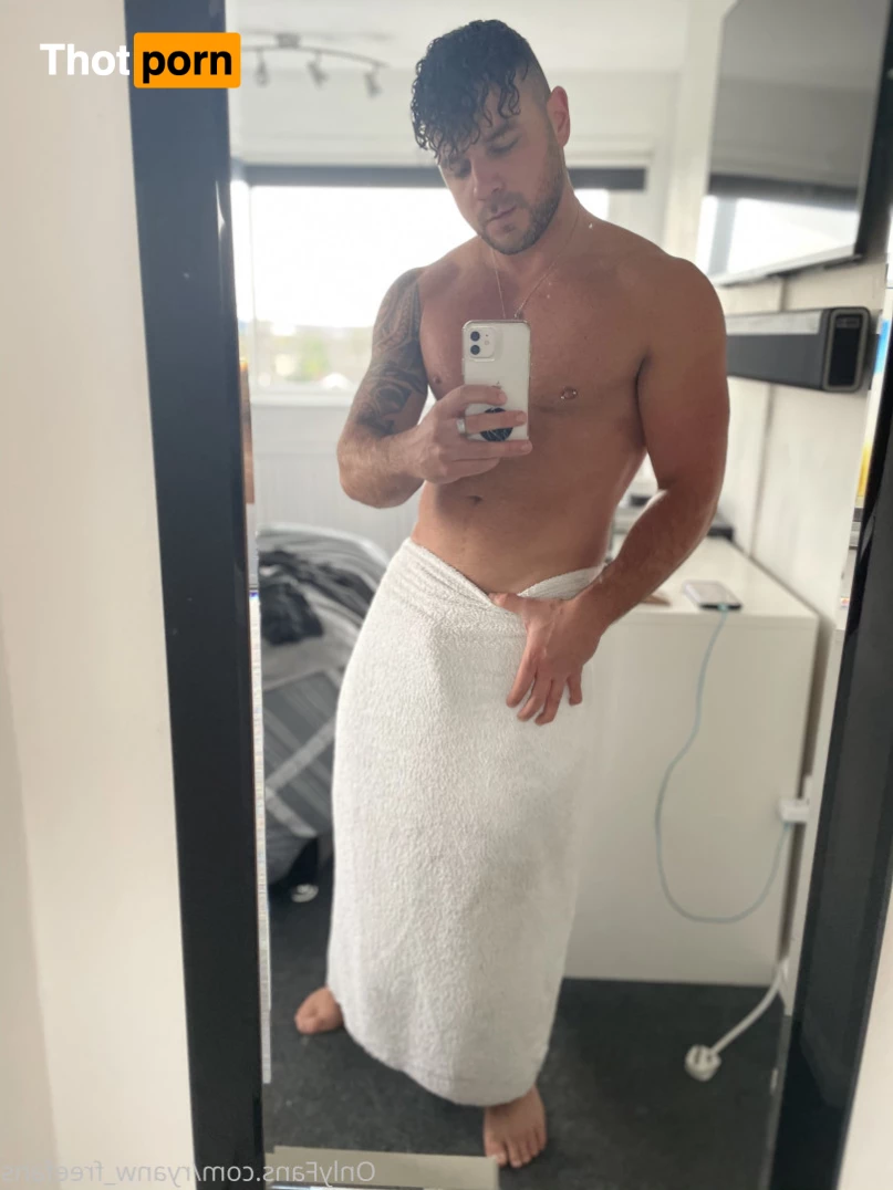 That BI guy  (FREE) 6183561