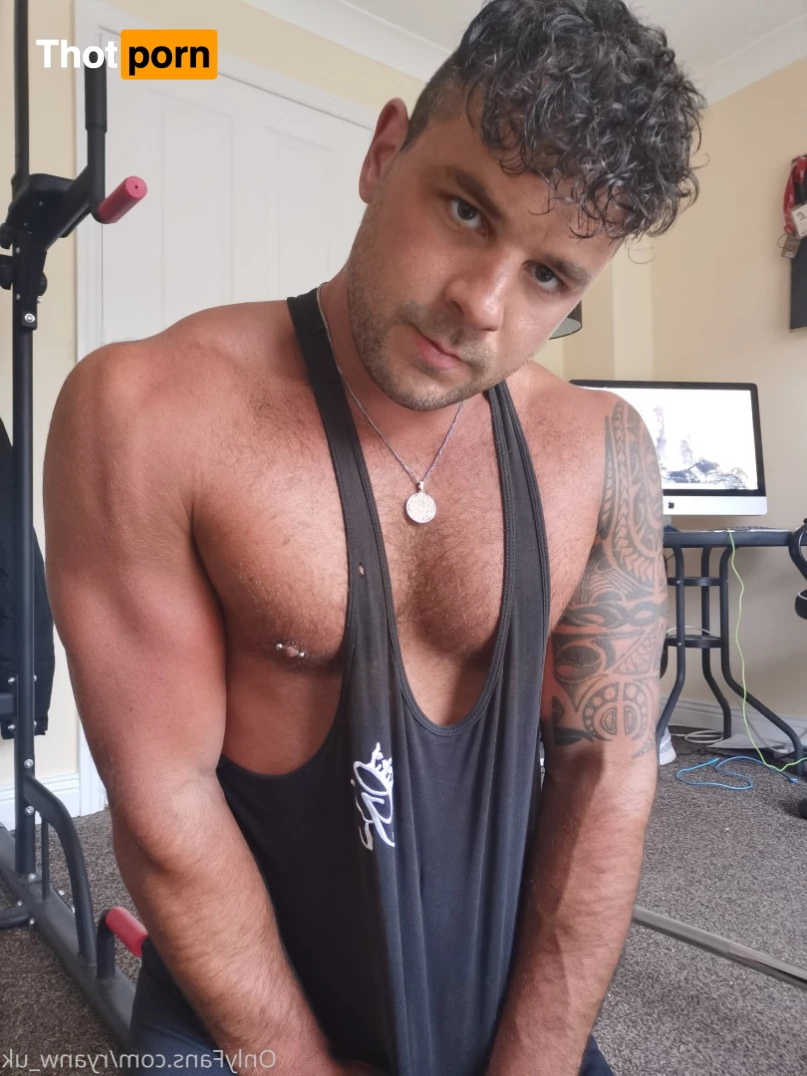 That BI guy  (FREE) 6183619