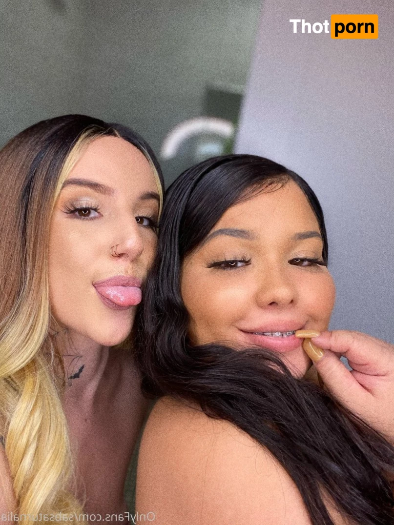 Becca 🛼🎨🎭🍄🩰🔮 2737368