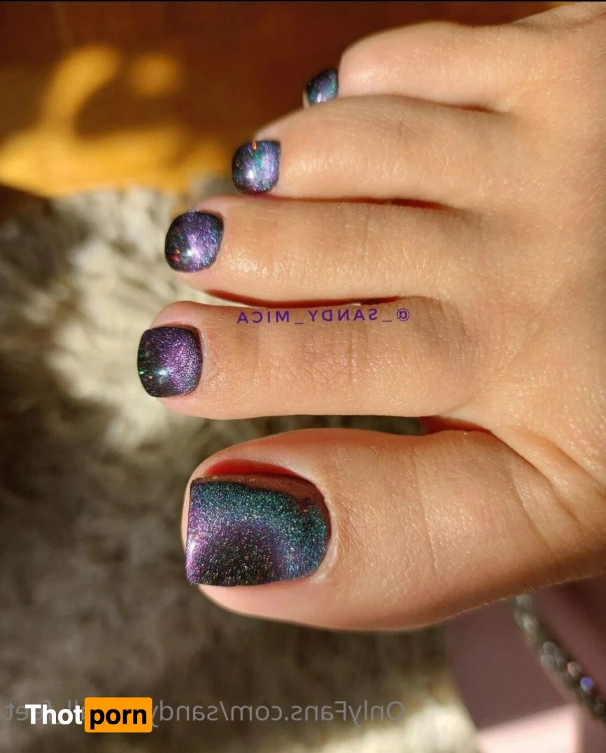 Sandy_small_feet 2760490