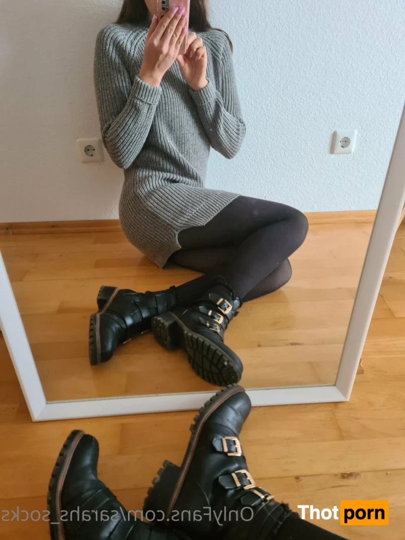 Sarahs_fetish_world 2866583