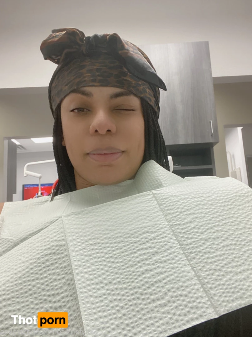 Sasha Strokes 5789210