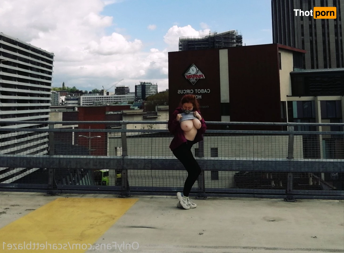 Scarlett Blaze 2999750