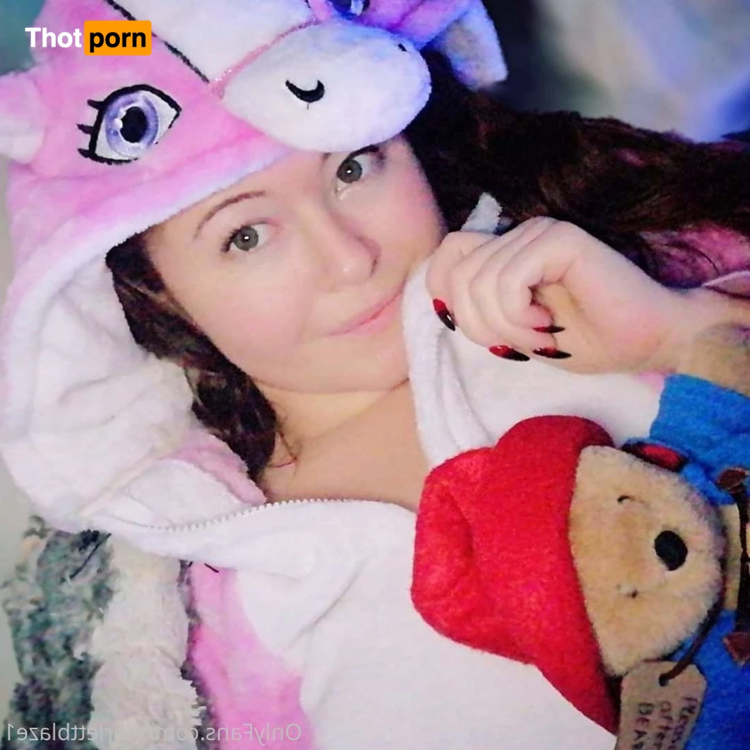 Scarlett Blaze 2999871