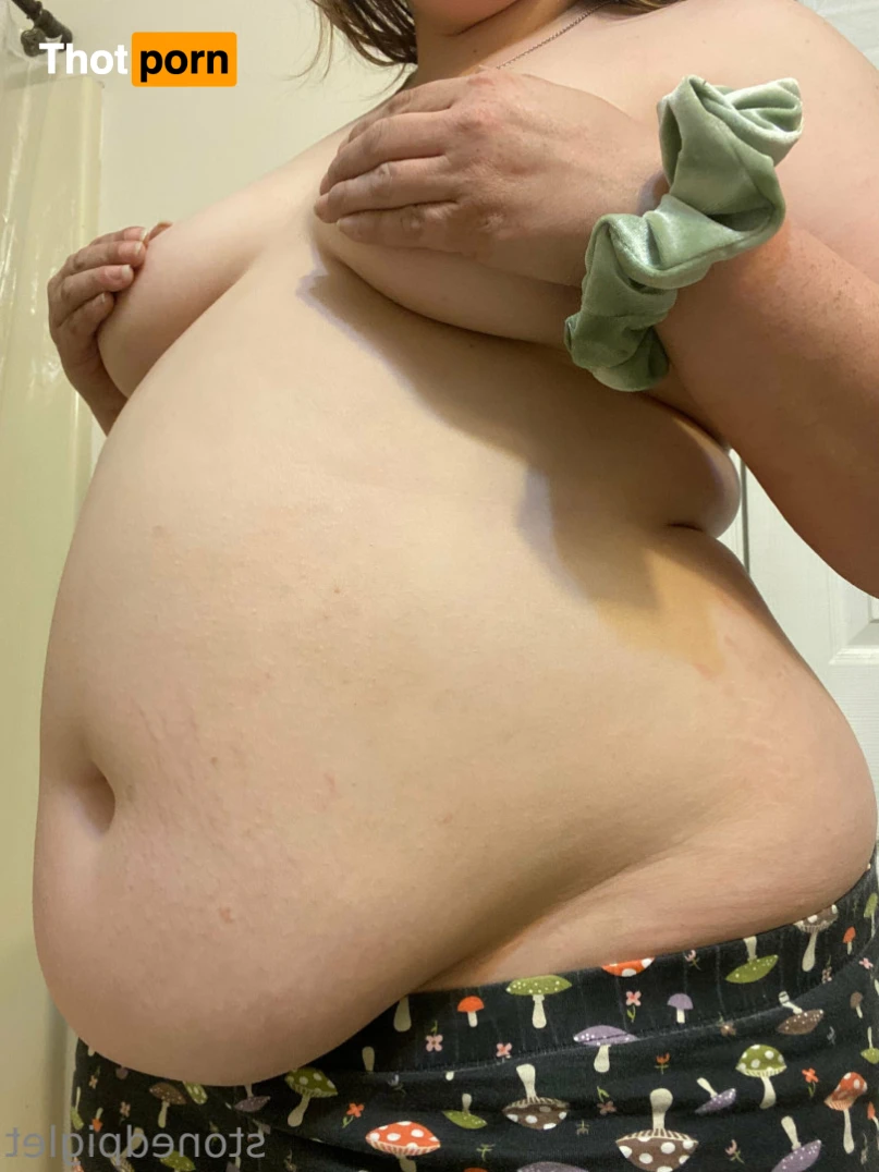 stonedpiglet 12438822