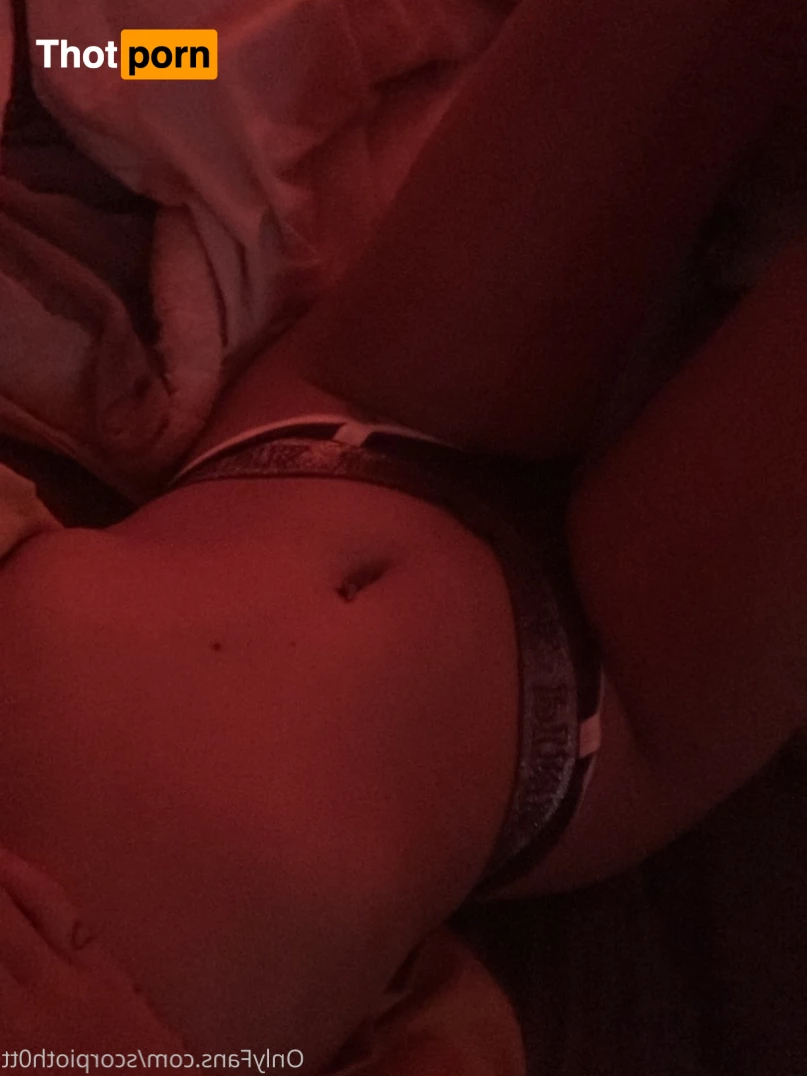 naughty nadia 5682950