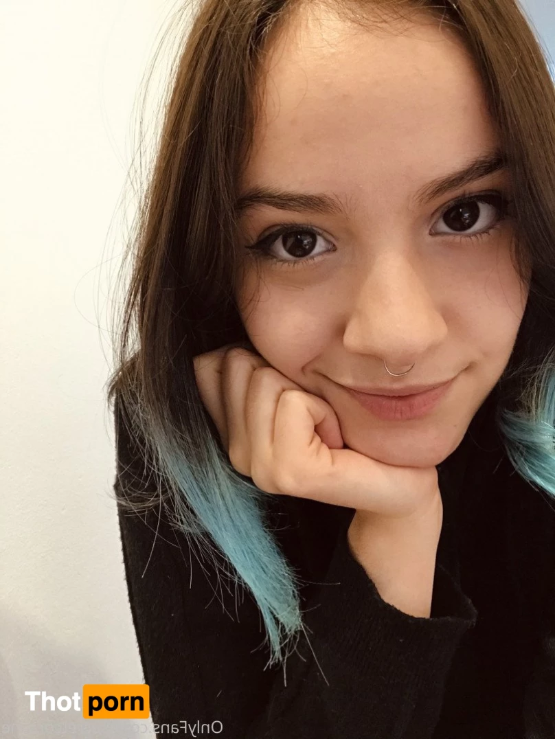 Coraline 🌹 2985632