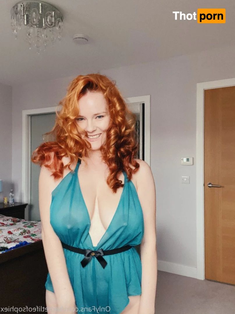 Redhead.girlnextdoor sophie jane