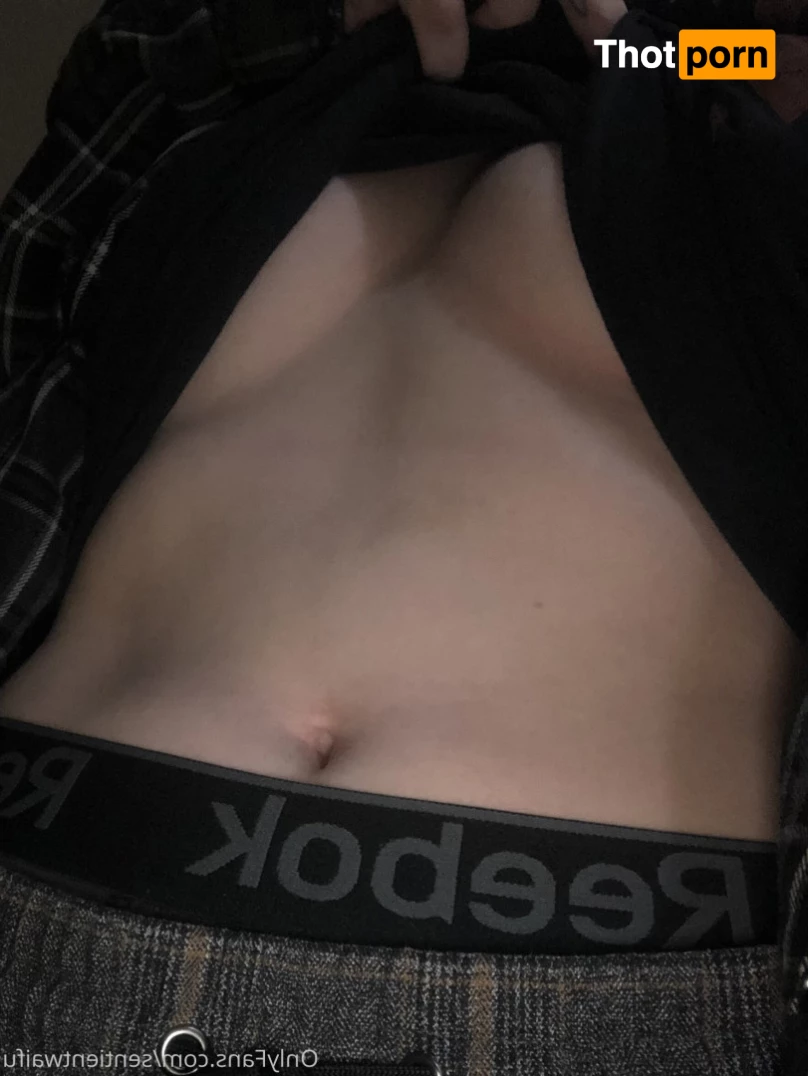 Sentient Waifu ^-^ 5685954