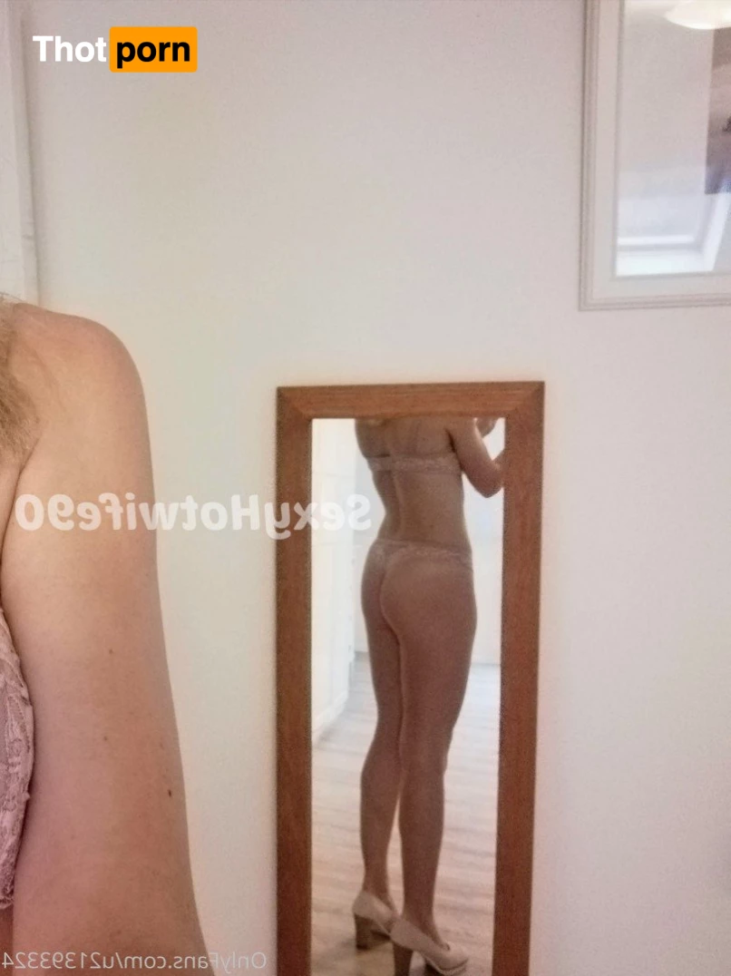 sexyhotwife_90 2846061