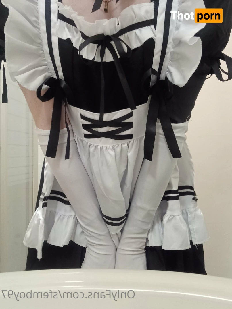 Shy_femboy97 12252960