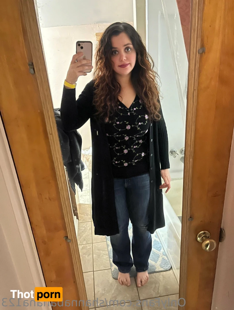 Shanna Banana 🍌 12198442