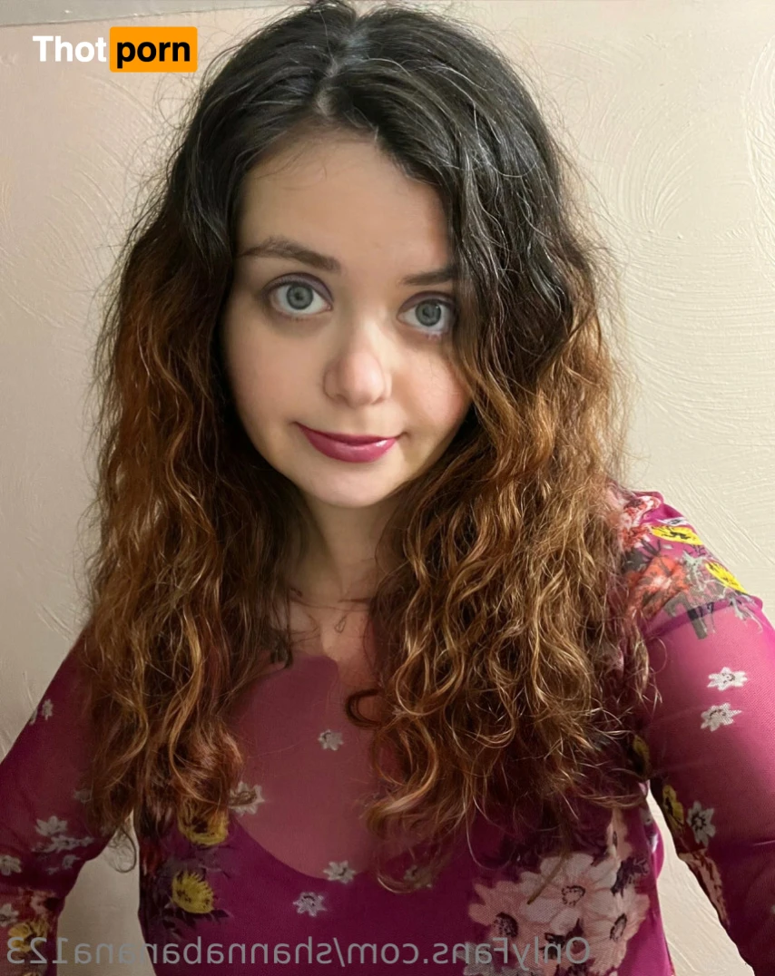 Shanna Banana 🍌 12198637