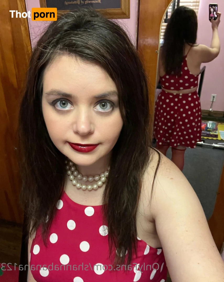 Shanna Banana 🍌 12198745