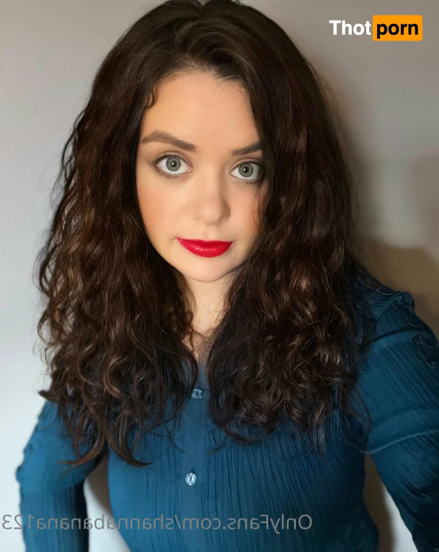 Shanna Banana 🍌 12198875