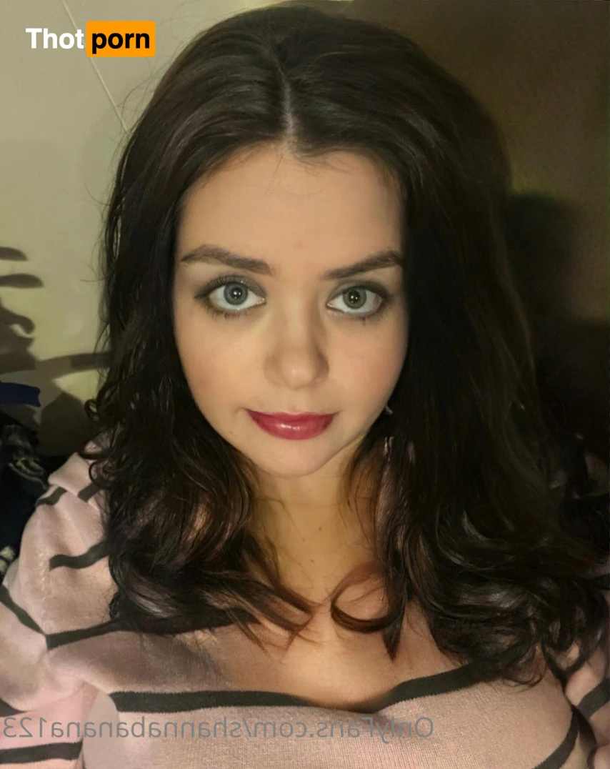 Shanna Banana 🍌 12198907