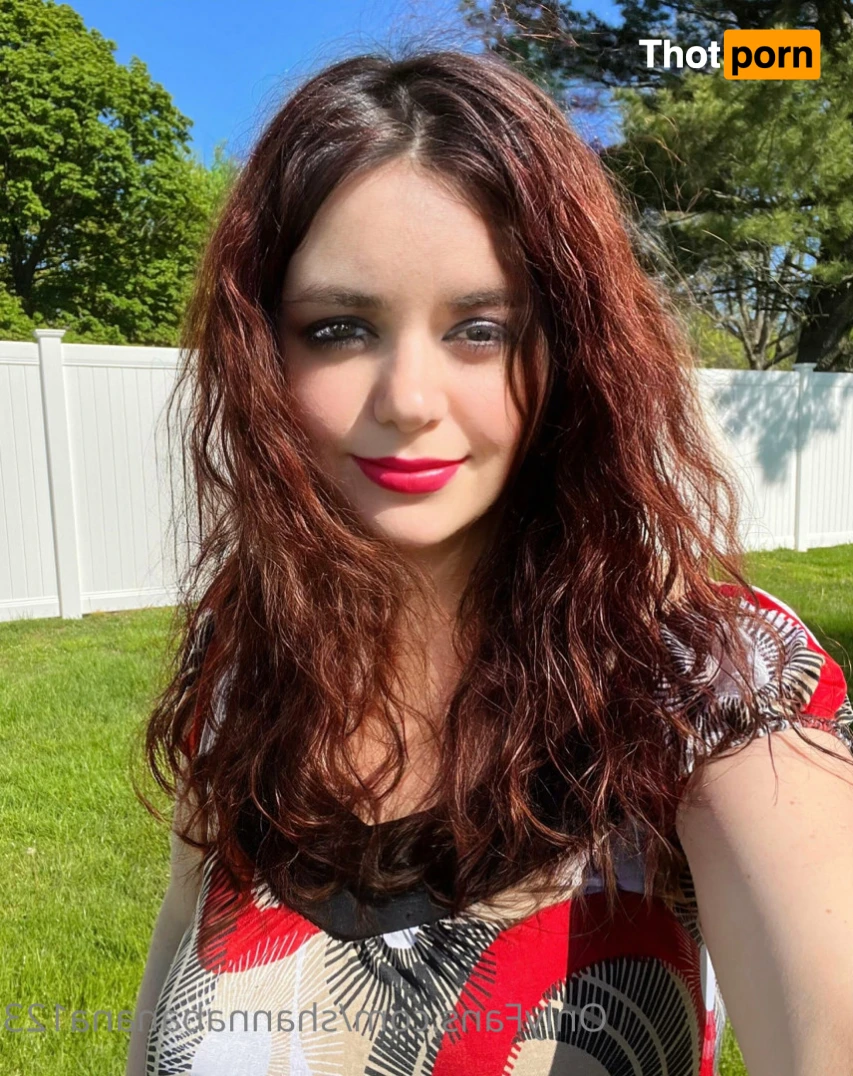 Shanna Banana 🍌 12199039