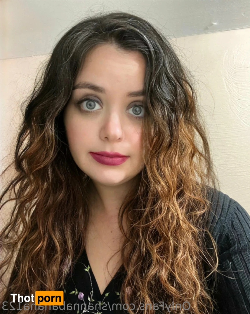 Shanna Banana 🍌 12199805