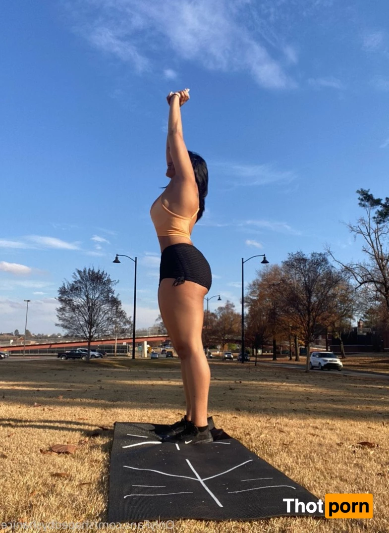 Shaped by Shanice 2818283