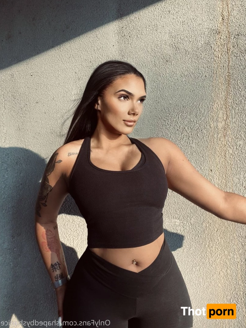 Shaped by Shanice 2818377