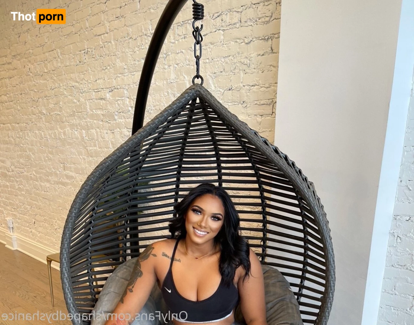 Shaped by Shanice 2818411