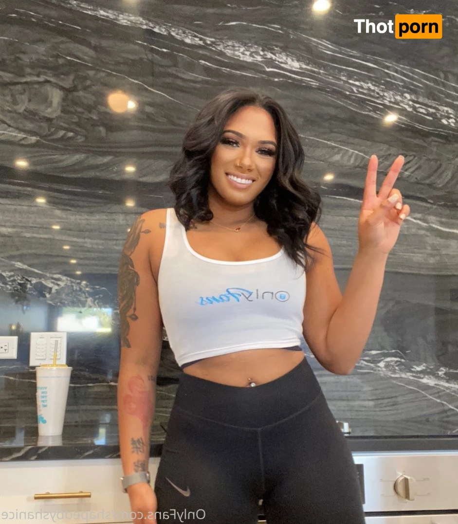 Shaped by Shanice 2818440