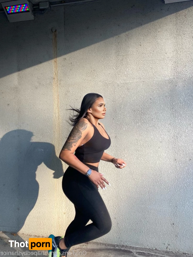 Shaped by Shanice 2818464