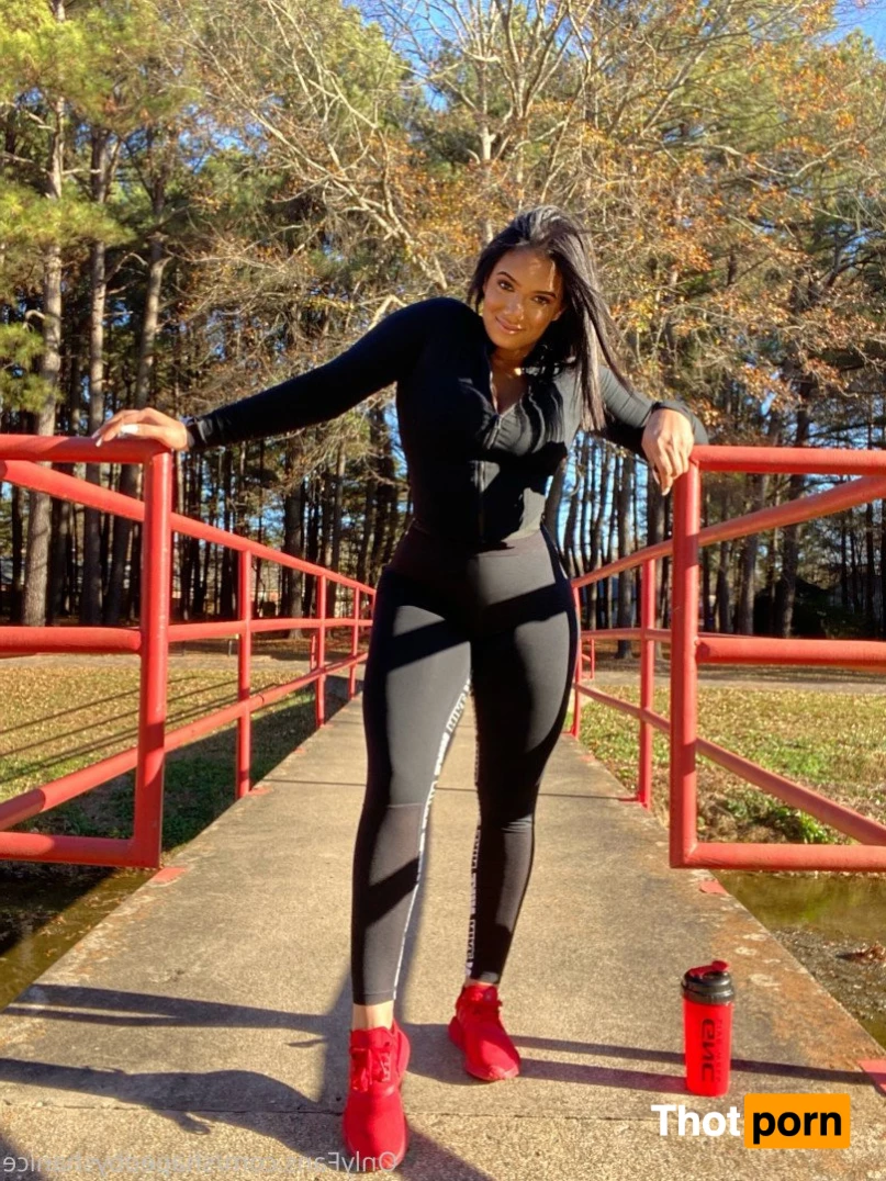 Shaped by Shanice 2818520