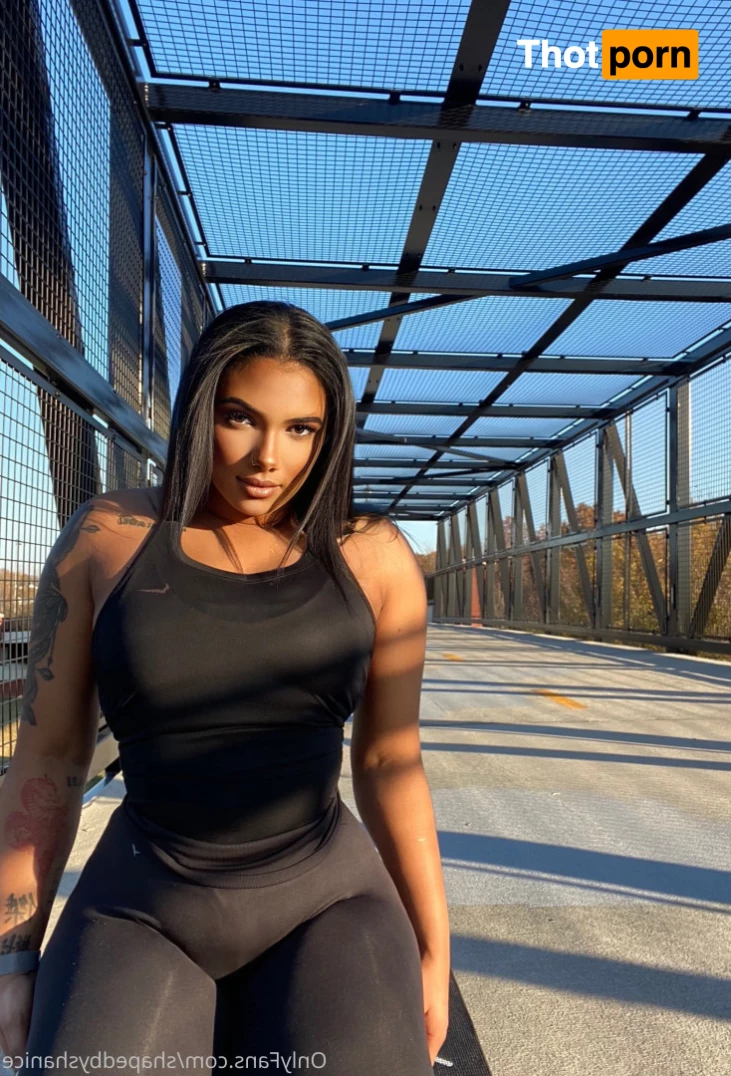 Shaped by Shanice 5799650