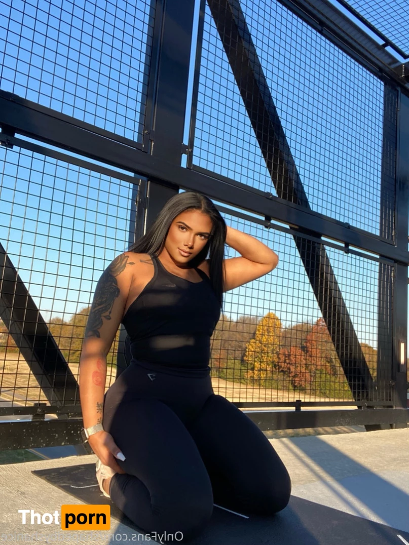 Shaped by Shanice 5799660