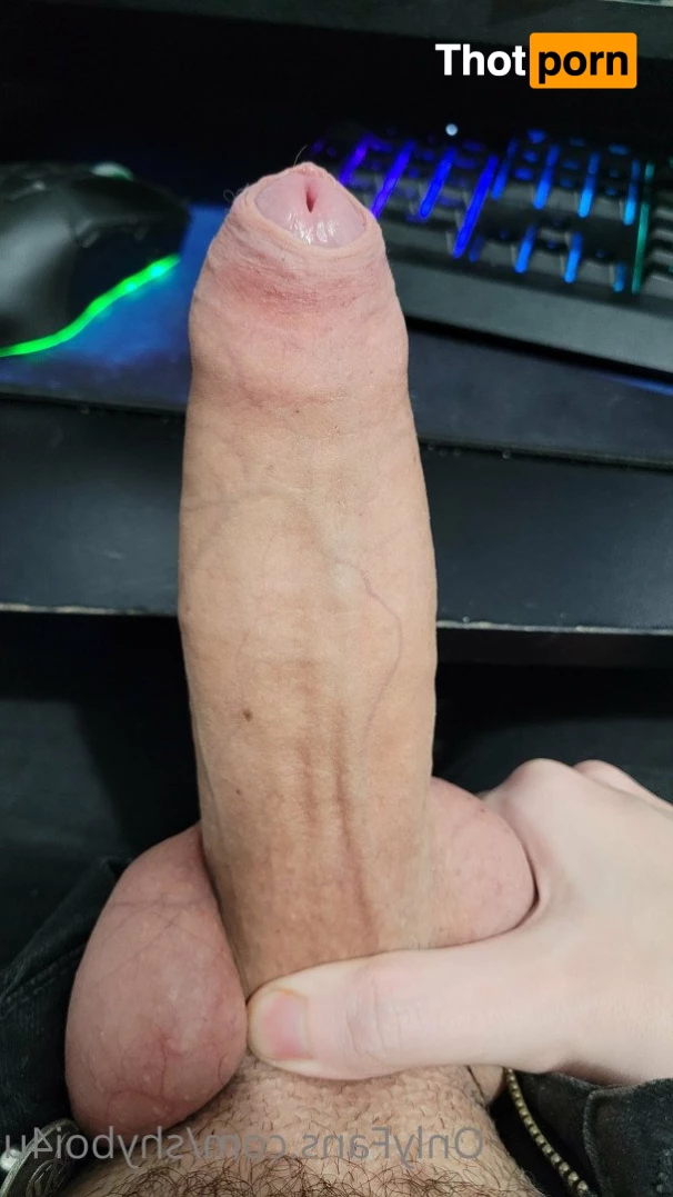 Shy Boi 😇 2707138